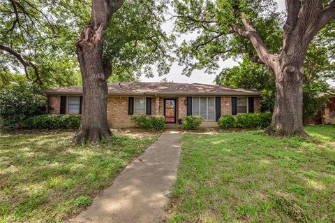 1409 Roman Road Grand Prairie TX 75050