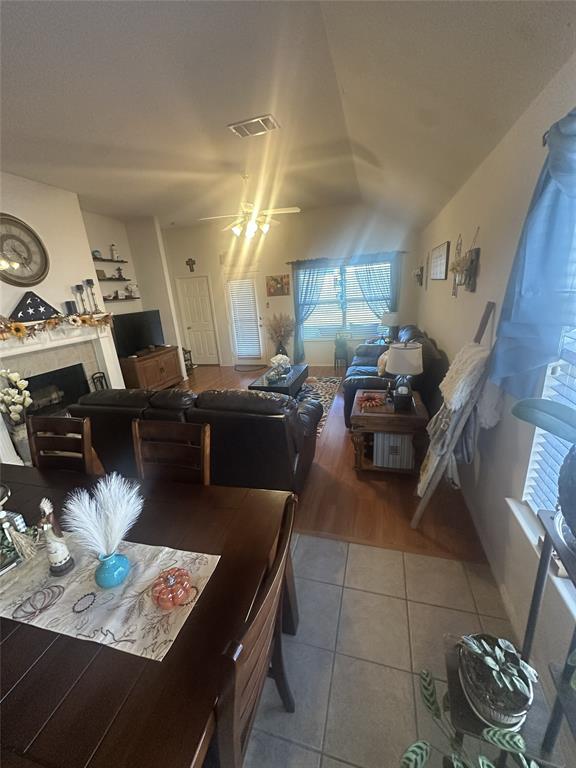 South Ridge Hills Add - Residential Lease