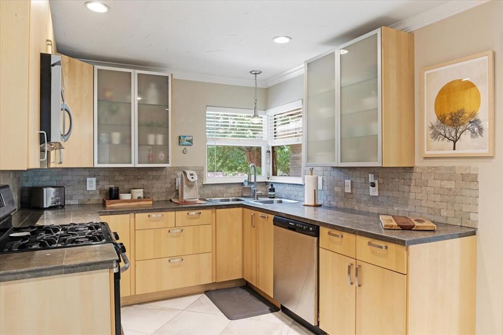 Belaire Addn - Residential