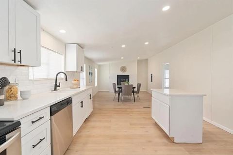 715 Comanche Cove Drive Granbury TX 76048