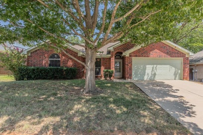 904 Parkhill Drive Mansfield TX 76063