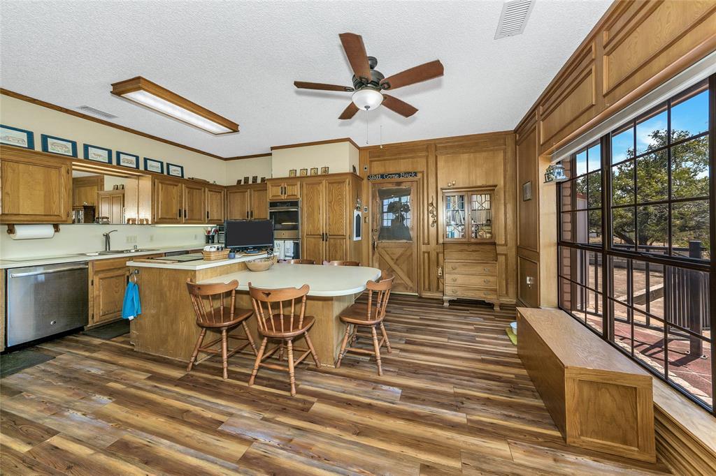 1024 Lakeview Point Drive