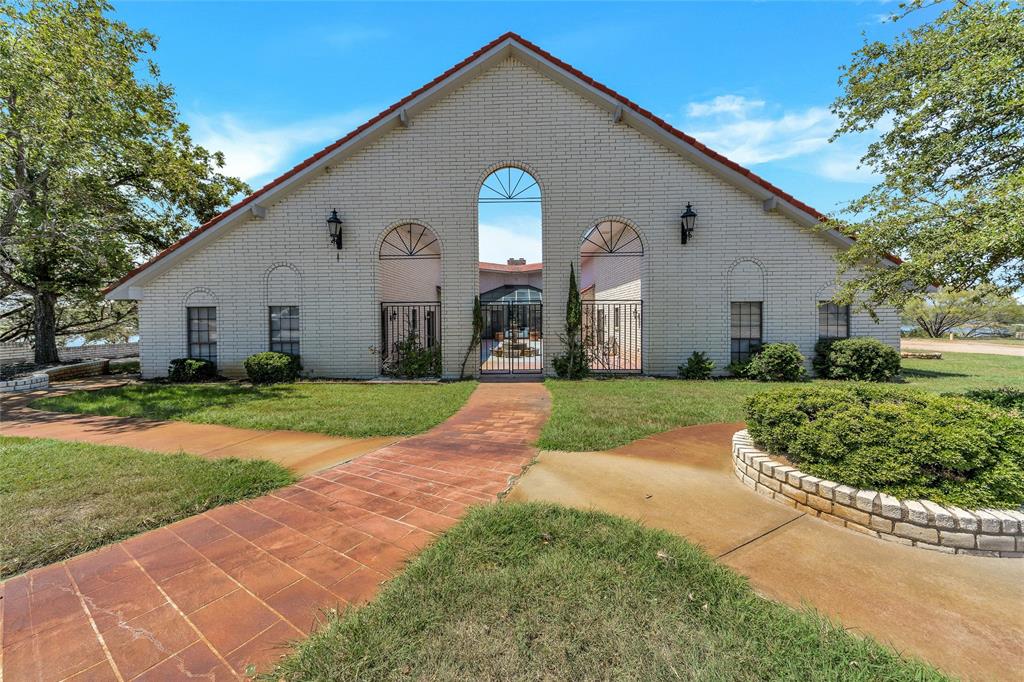 1024 Lakeview Point Drive