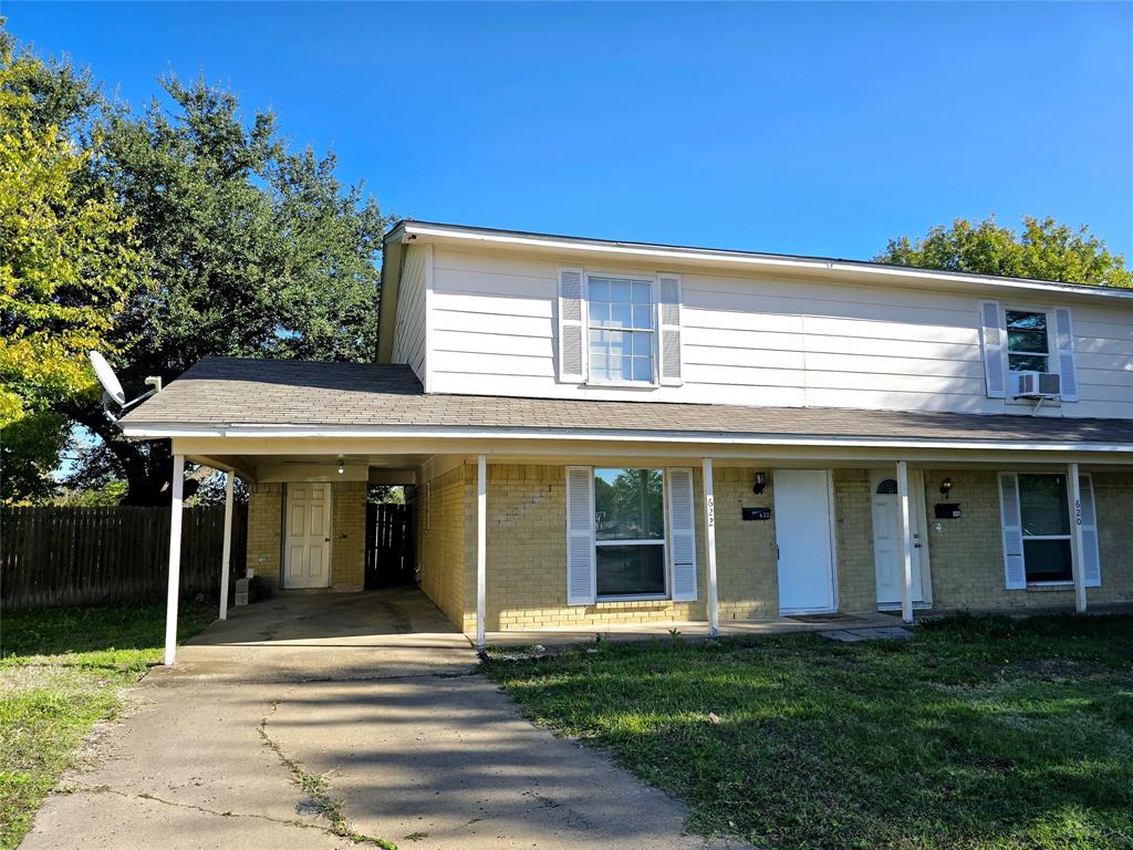 620-622 Royal Crest Drive