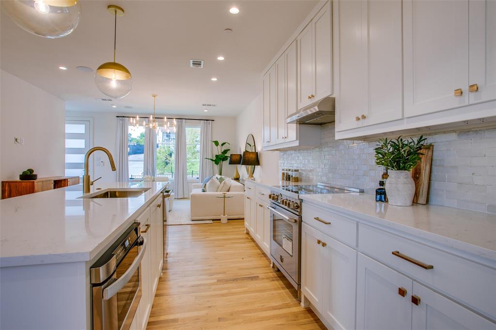 Lakeside - Residential