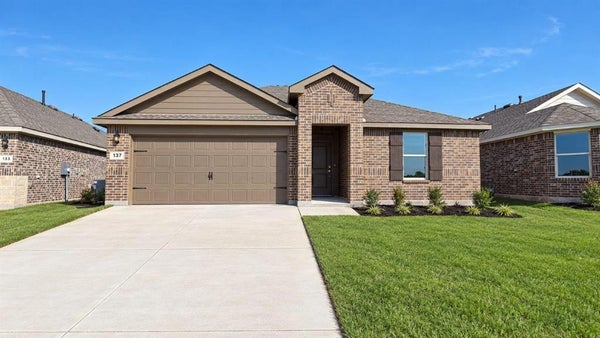 137 TUMBLEWEED CT, AZLE, TX 76020 - Image 1f3cdfd1d6231b9e89b2d70aad61e42c/3262340948