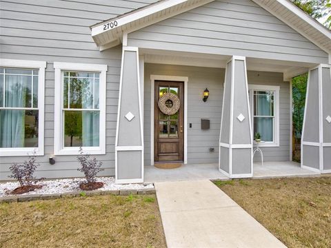 Photo of 2700 Gladstone Drive, Dallas, TX 75211 (MLS # 21244701)