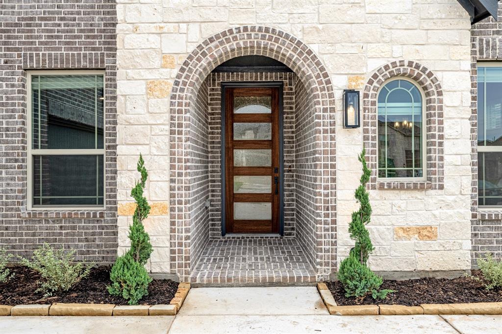 2708 Creekhollow Court