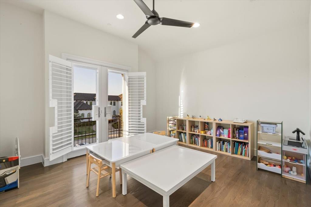 The Hills Of Kingswood - Residential