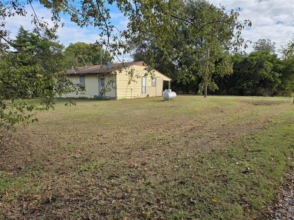 A0365 R FINNEY, ACRES 3.0 - Residential