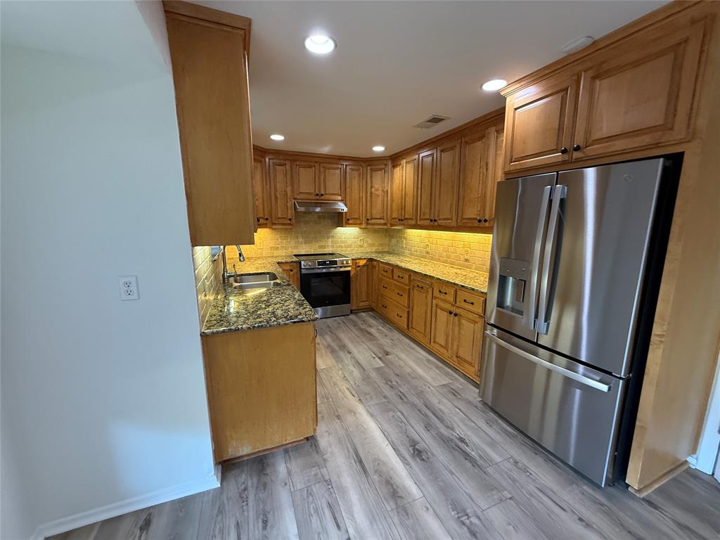 1409 High Ridge Road