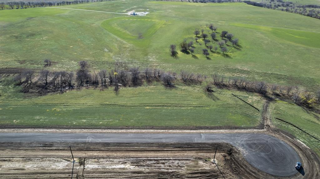 D BAR RANCH ESTATES - Land