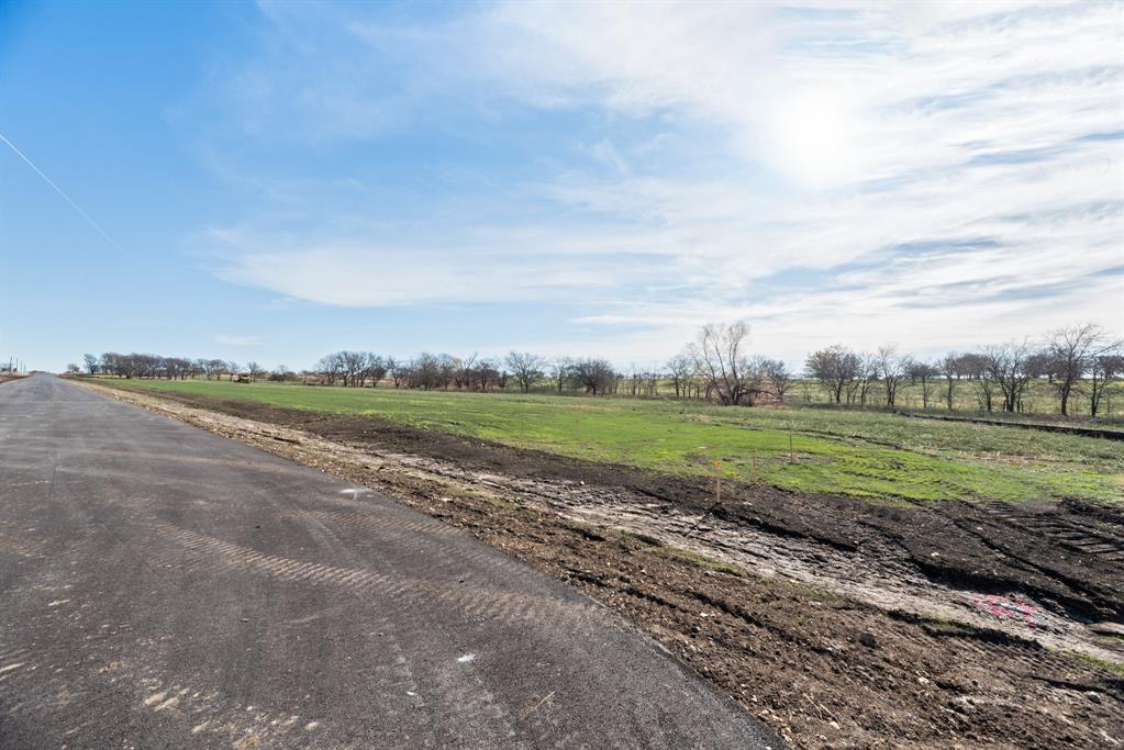 D BAR RANCH ESTATES - Land