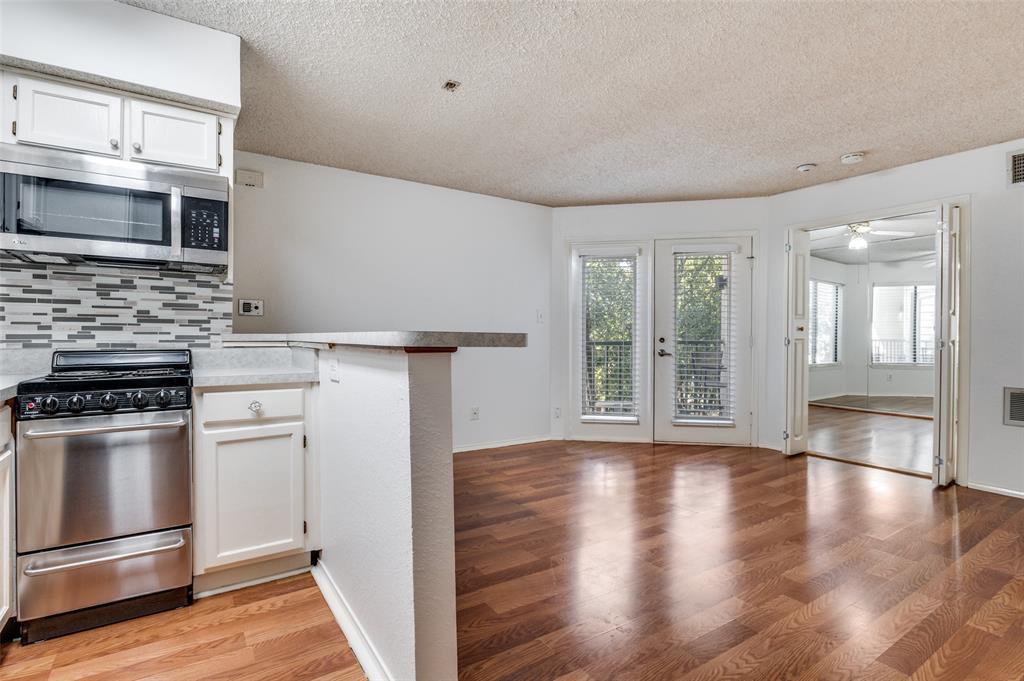 Arlington Oaks Condominiums - Residential