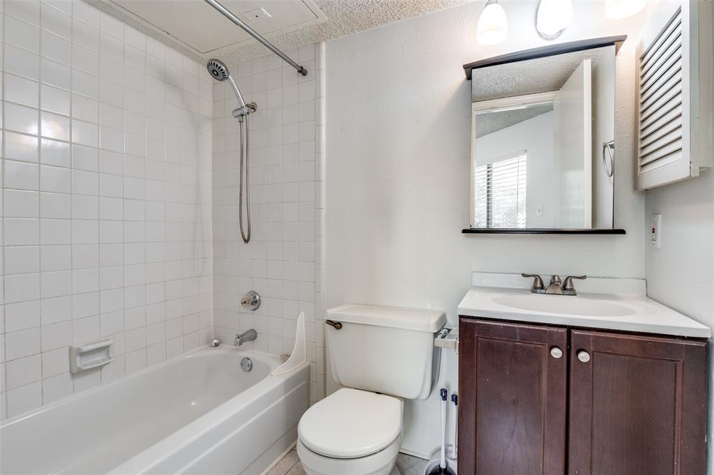 Arlington Oaks Condominiums - Residential