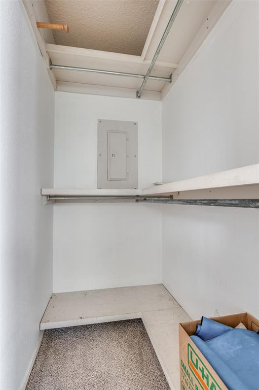 Arlington Oaks Condominiums - Residential