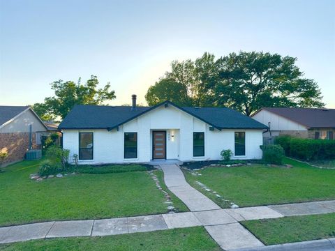 Photo of 1905 Edna Smith Drive, Garland, TX 75040 (MLS # 21267481)