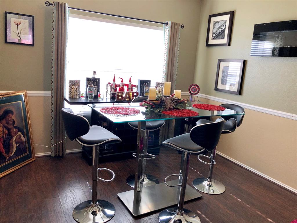 Photo 3 of 17 of 9021 Redford Road house