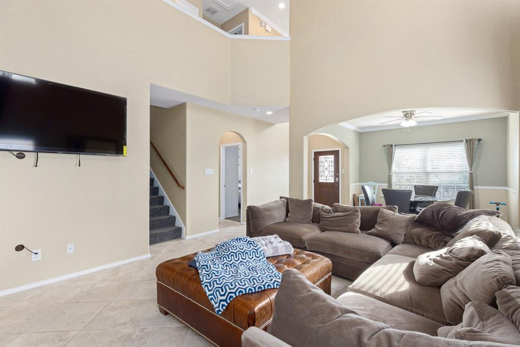 Photo 5 of 17 of 9021 Redford Road house