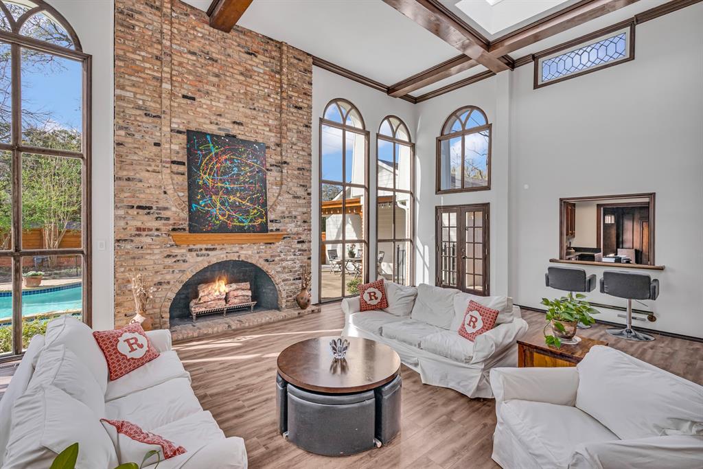 7332 Oakbluff Drive