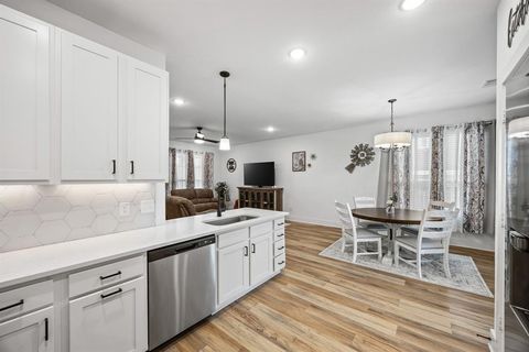 Tiny photo for 10856 Eva Mae Boulevard, Grand Prairie, TX 76065 (MLS # 21158182)