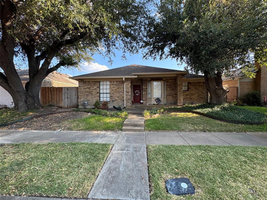 428 River Oaks Lane
