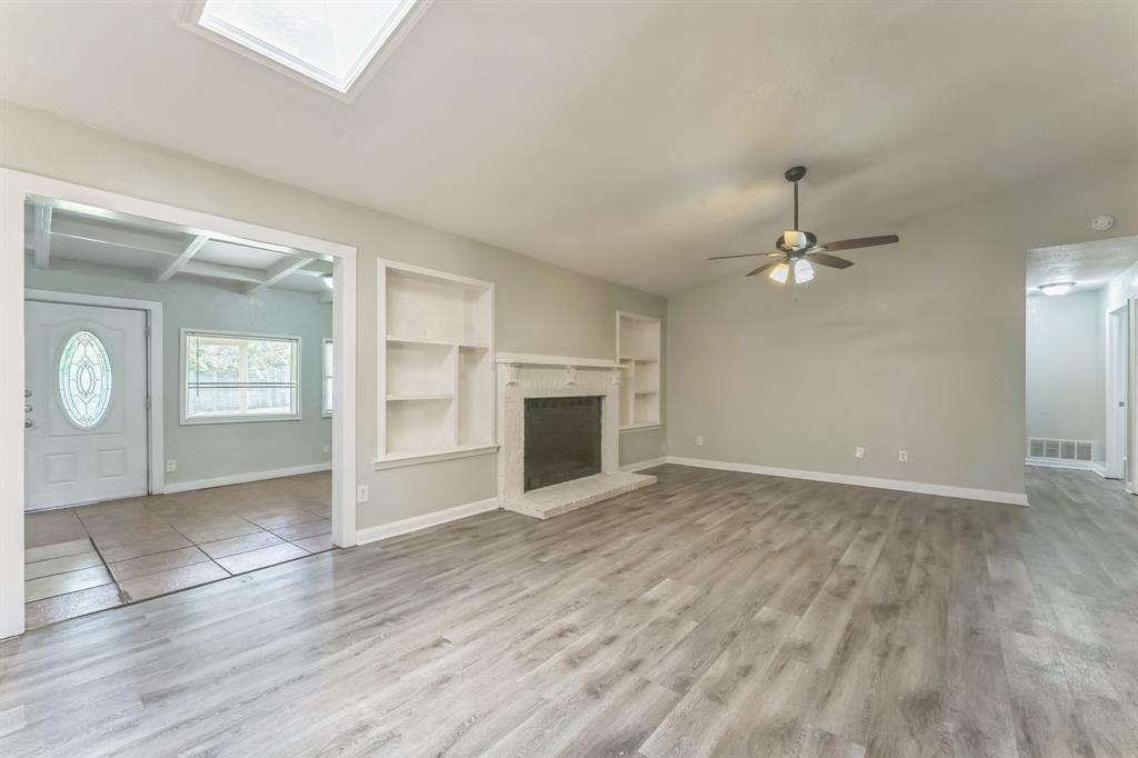5921 Sea Breeze Lane