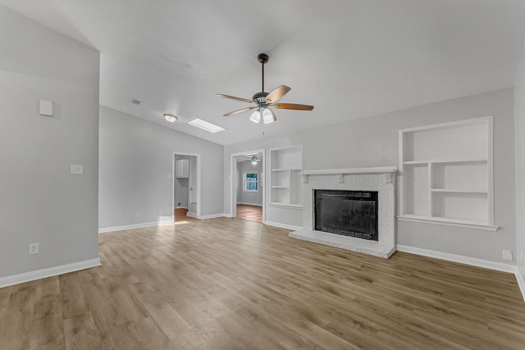 5921 Sea Breeze Lane