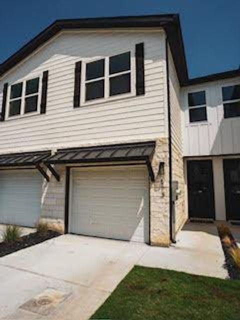 Photo of 513 Galt, Stephenville, TX 76401 (MLS # 21239316)