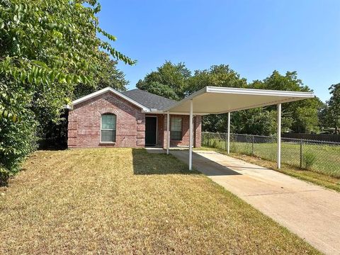 Photo of 2619 Stephenson Drive, Dallas, TX 75215 (MLS # 21164746)