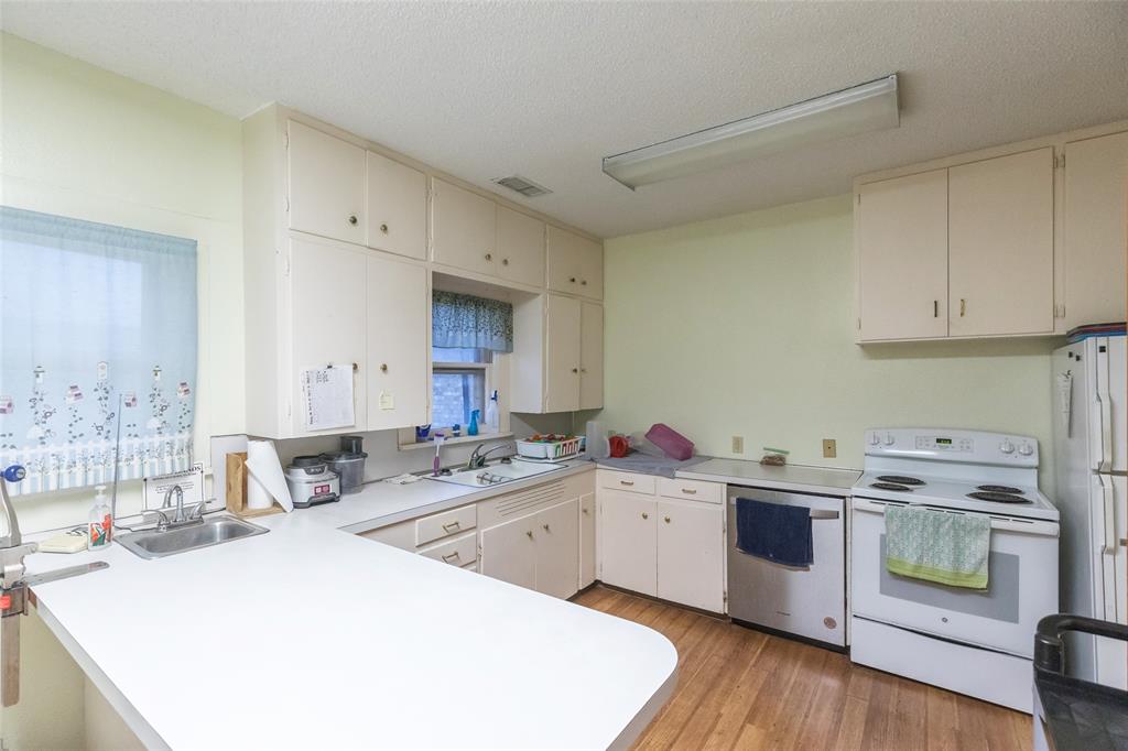 Bowyer Sub - Commercial Sale