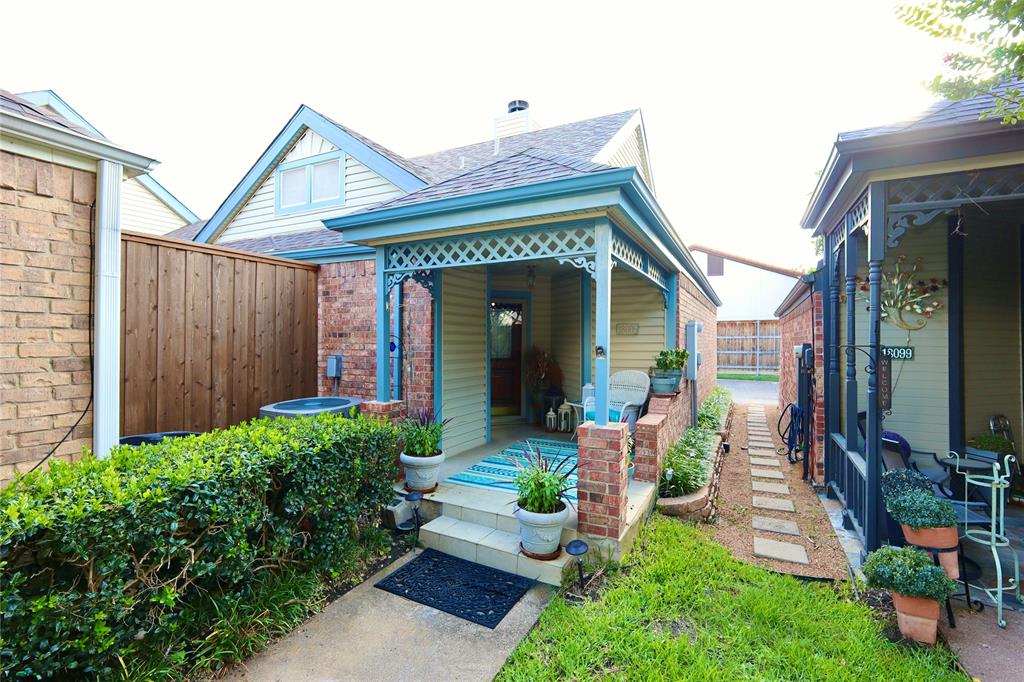 18095 Whispering Gables Lane