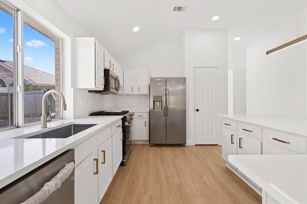 Ridgepointe Ph 2-B - Residential Lease