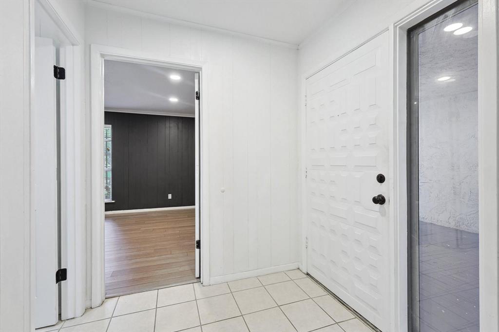 9801 Smokefeather Lane