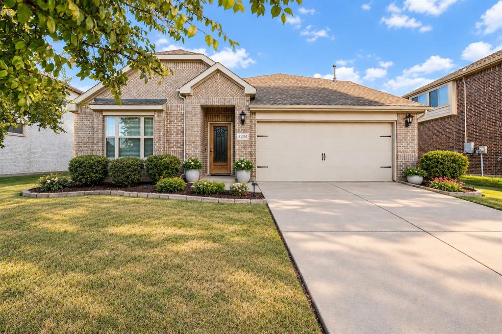 3204 Grande View