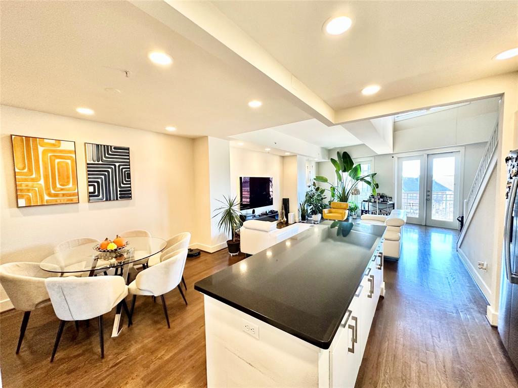 5055 Addison Circle 726