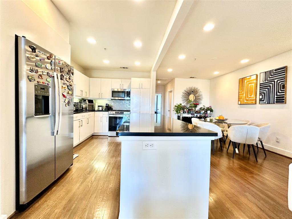 5055 Addison Circle 726