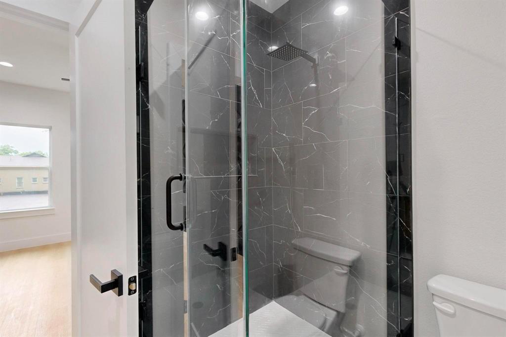 Wahhoo & Jas J Collins - Residential Lease