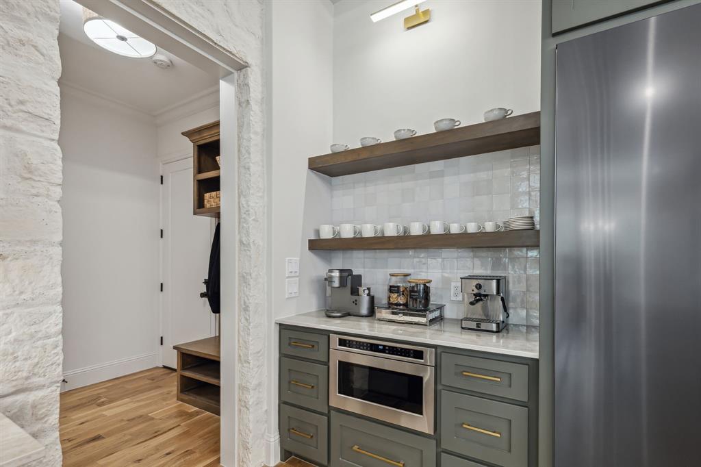 Country Club Village - Residential