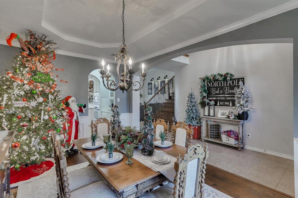 1616 Bassett Hound Drive