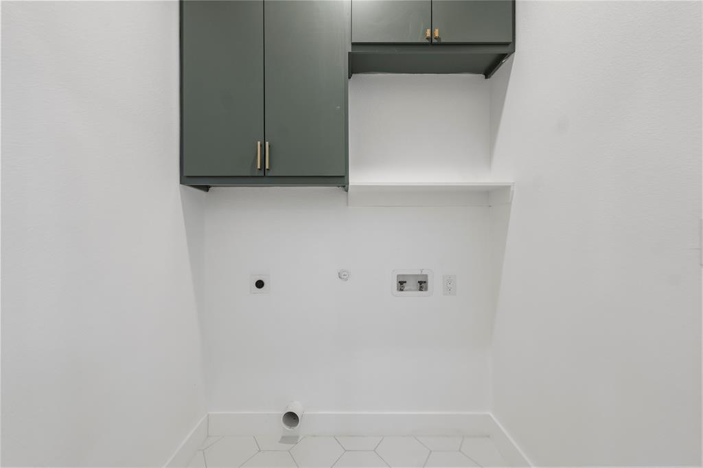 Freemans Columbia Ave - Residential