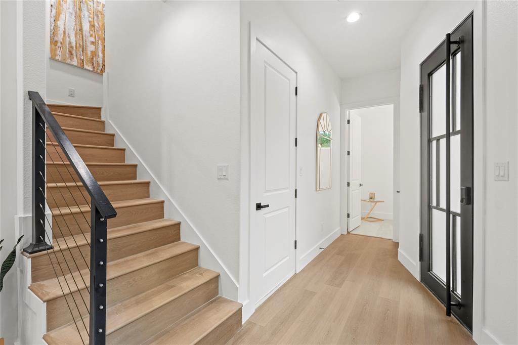 Freemans Columbia Ave - Residential