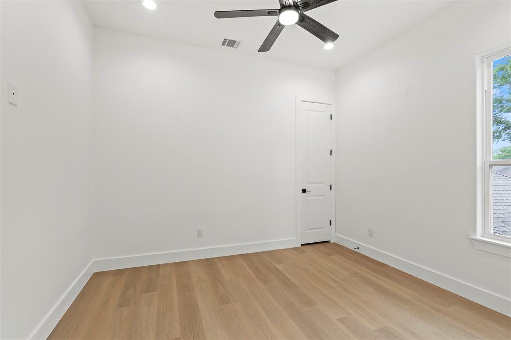 Freemans Columbia Ave - Residential