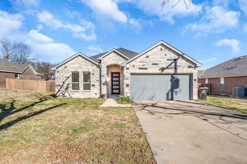Photo of 3820 Mcdougal Street, Greenville, TX 75401 (MLS # 21154037)