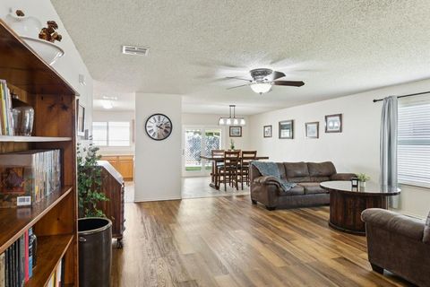 536 Del Mar Drive Ponder TX 76259