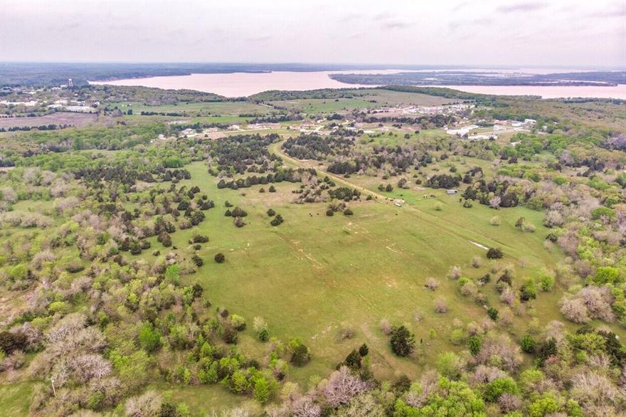 This is an amazing property in Grayson County for investment and future development.  The location of the property would be ideal for a master planned community that is near the shores of Lake Texoma and has easy access to Highway 377 for added convenience.  It is currently ag exempt providing a great opportunity for the buy and hold investor. Seller will carry.