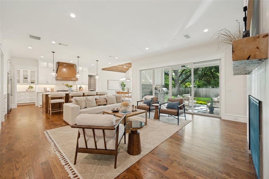 14540 Tamerisk Lane