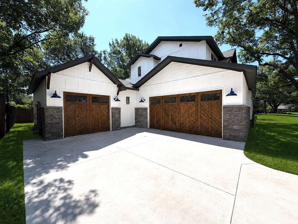 14540 Tamerisk Lane