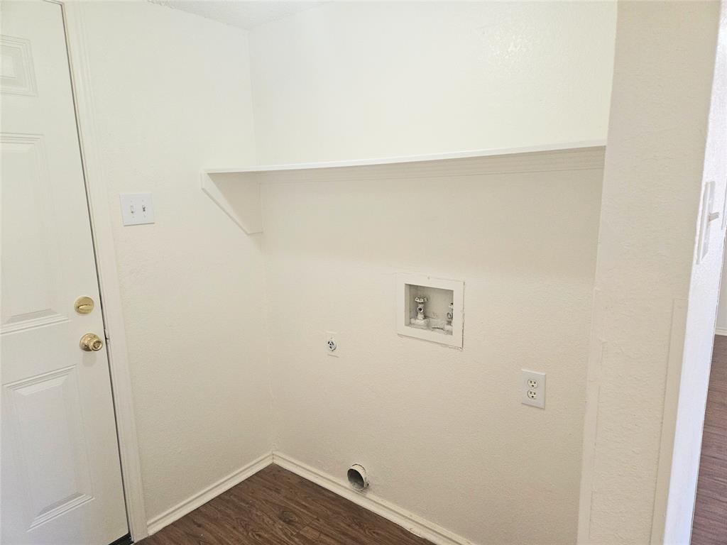 HUNTINGTON VILLAGE ADDITION - Residential Lease