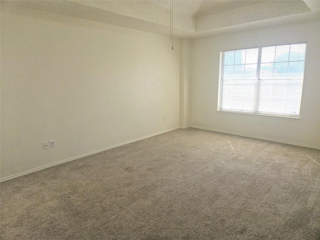 HUNTINGTON VILLAGE ADDITION - Residential Lease